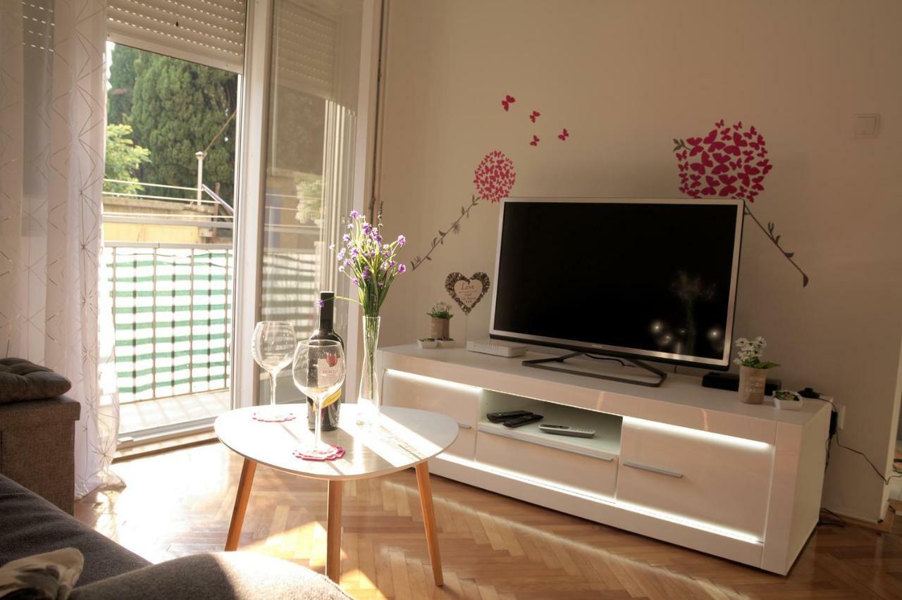 PUY Studio Apartment Slavi מראה חיצוני תמונה