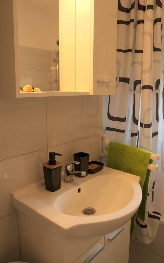 PUY Studio Apartment Slavi מראה חיצוני תמונה